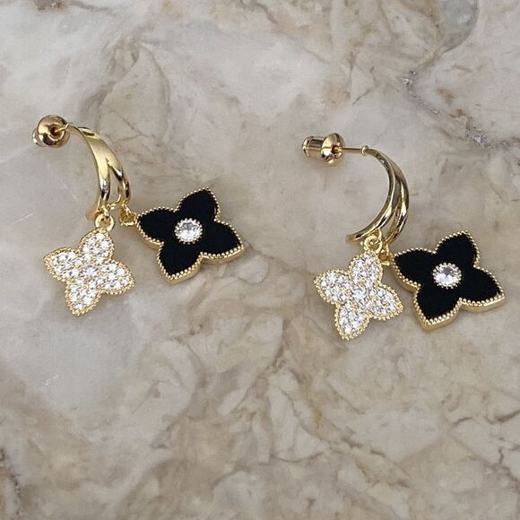 New! Gold Tone Four Leaf Clover Black & Rhinestones Dangle Earrings - Picture 7 of 7